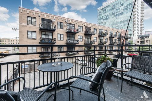 1918 Michigan Ave, Chicago IL  60616-1260 exterior