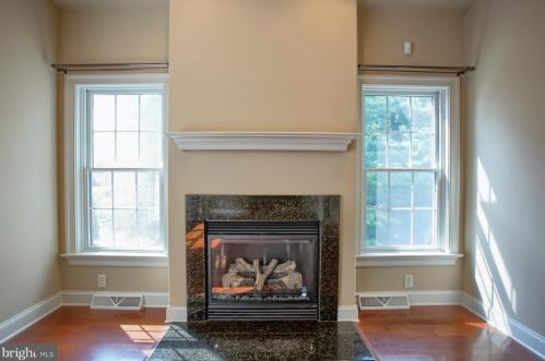 43 Midway Farms Ln, Lancaster PA 17602-2671 exterior