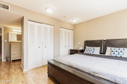 8216 32nd Ave, Phoenix AZ  85051-6022 exterior