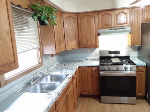 4823 20th St, Milwaukee WI  53221-2810 exterior