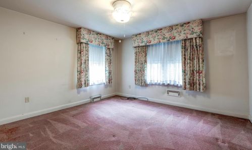 2604 Chestnut Vw Dr, Lancaster PA 17603-4157 exterior