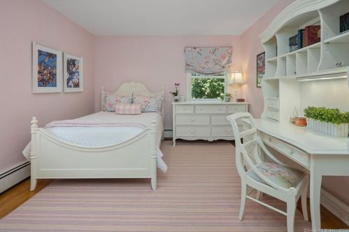 140 Long Lots Rd, Westport CT 06880-3826 exterior