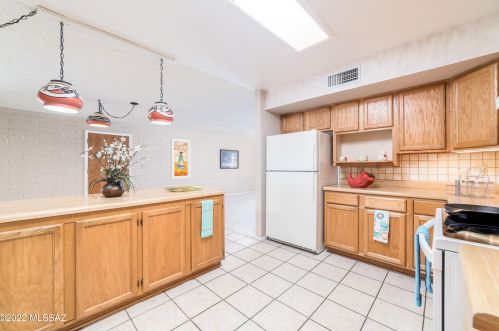 533 Abrego Dr, Green Valley AZ 85614-3639 exterior