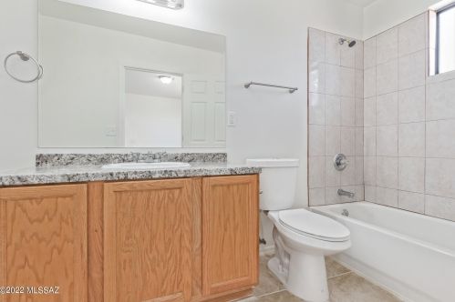 6280 Benton Ave, Tucson AZ 85711-1118 exterior