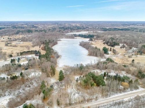 9989 110th St, Stillwater, MN 55082-9411