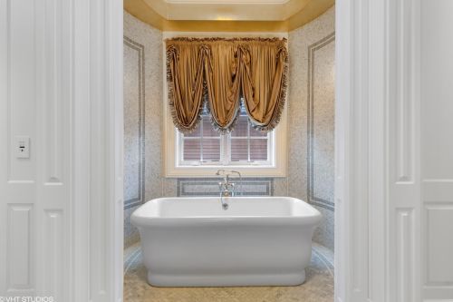 1845 Orch St, Chicago IL 60614-5106 exterior