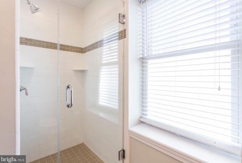 230 Ellsworth St, Philadelphia PA 19146-3012 exterior