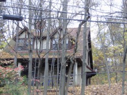 94 Newtonville Ave, Newton, MA 02458-1846