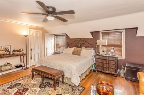 195 Munro Blvd, Valley Stream NY 11581-3439 exterior