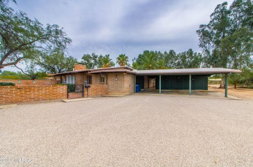 3380 Arroyo Chico, Tucson AZ  85716-5813 exterior