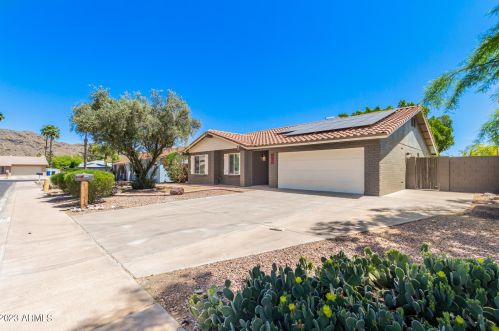 10609 42nd St, Phoenix AZ  85028-3501 exterior