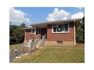 323 Lougeay Rd, Pittsburgh PA  15235-4501 exterior