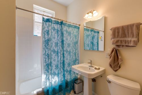 4206 Winchester Ave, Chicago IL 60660-2263 exterior