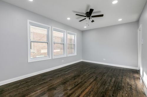 5410 Kimball Ave, Chicago IL  60625-4620 exterior