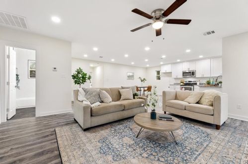 2850 Fls Dr, Dallas TX 75211-9008 exterior