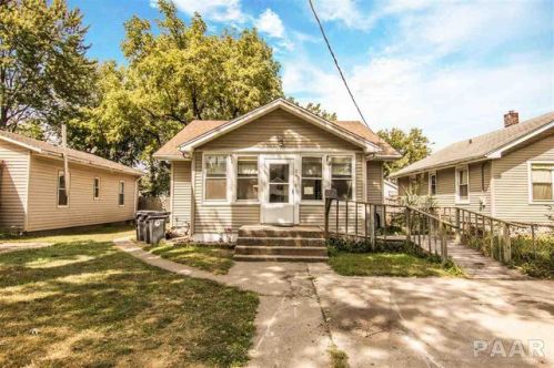 243 Sapp St, Pekin, IL 61554-5557