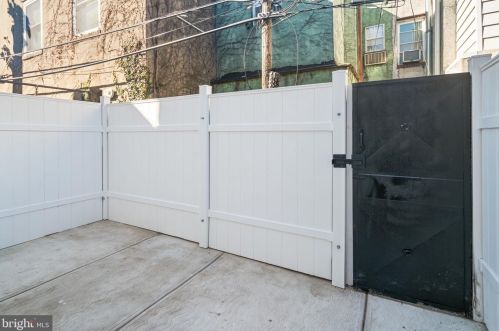 2238 17th St, Philadelphia PA  19132-4403 exterior