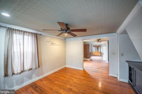 388 Hanover St, Pottstown PA 19464-5327 exterior