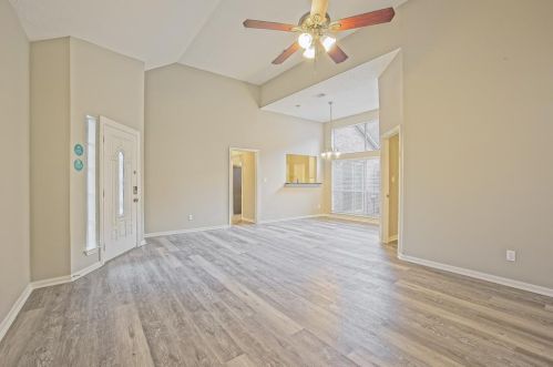 120 Golfview Dr, Montgomery TX  77356-8804 exterior