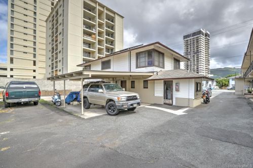 2227 Date St, Honolulu HI 96816-1024 exterior
