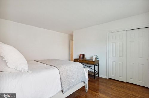 304 Pheasant Dr, Huntingdon Valley PA  19006-3038 exterior