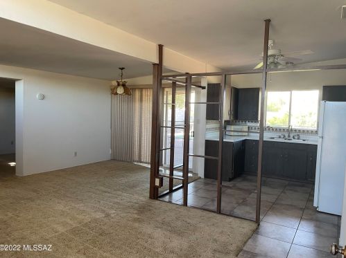 6727 17th St, Tucson AZ  85710-4701 exterior