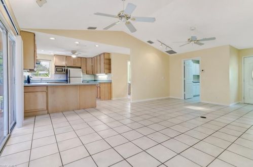 970 Murcott Dr, Naples FL 34120-1478 exterior