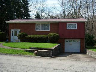 262 Everglade Dr, Pittsburgh PA  15235-2009 exterior