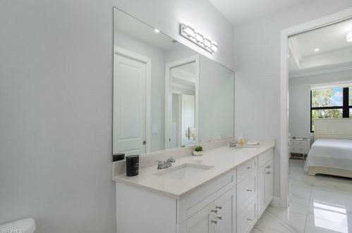 2571 41 Ave, Naples FL 34120-4882 exterior