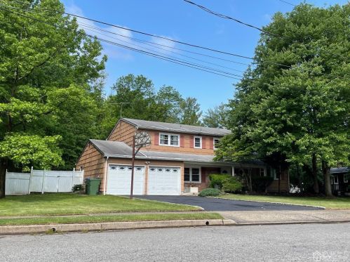 477 Darwin Blvd, Edison NJ  08820-2329 exterior