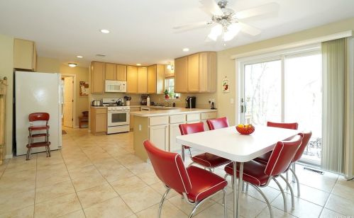 54 Long House Way, Commack NY 11725-1362 exterior