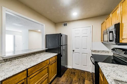 1464 Br Dr, Tucker GA 30084-1278 exterior