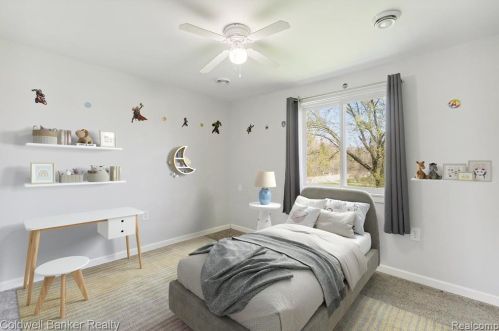 1787 Sashabaw Rd, Brandon MI  48462-9163 exterior