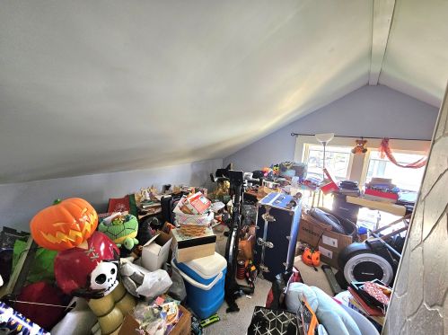 54 Mechanic St, Killingly CT 06239-2827 exterior