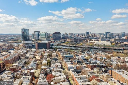 503 22nd St, Philadelphia PA  19146-1256 exterior