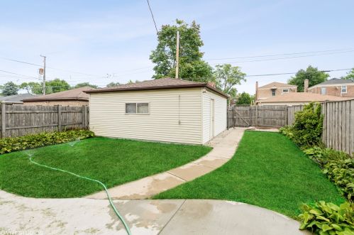 1819 Normandy Ave, Chicago IL 60634-3716 exterior