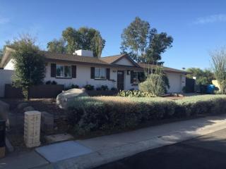 2201 Acoma Dr, Phoenix AZ  85022-4101 exterior