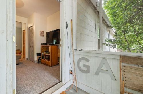 209 15 St, Atlanta GA 30318-7805 exterior