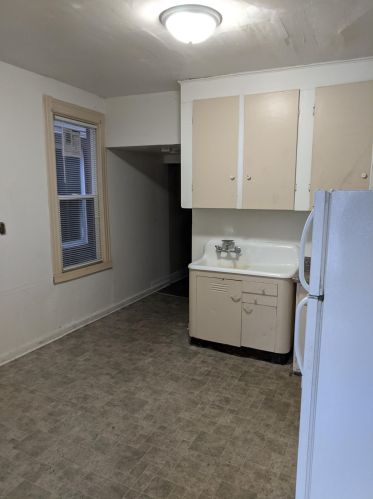 3056 Buffum St, Milwaukee, WI 53212-2161