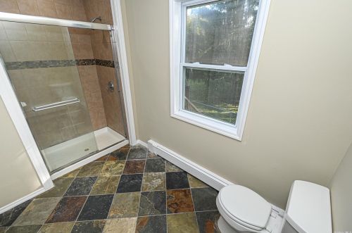 2 Gehrig St, Commack NY 11725-2006 exterior