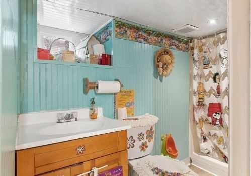 48 Trowbridge Circuit, Worcester MA 01603-2223 exterior