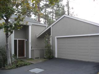 377 Scottsdale Rd, Concord CA  94523-5113 exterior