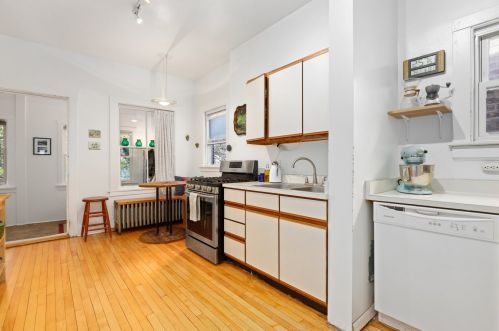 1466 Farragut Ave, Chicago IL 60640-1010 exterior