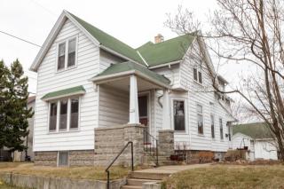 1120 Meinecke Ave, Milwaukee, WI 53212-3512