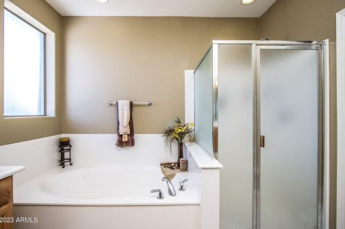 2698 Firestone Dr, Chandler AZ 85249-7387 exterior