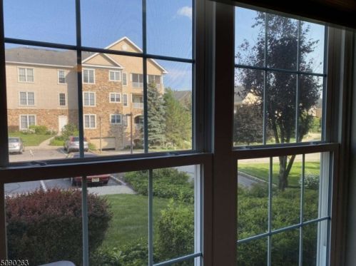 102 Cleveland Ln, Rockaway NJ  07866-5800 exterior