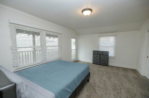 1267 Canal Dr, Turlock CA  95380-4159 exterior