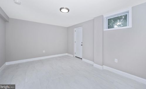 4 Hamilton Ave, Silver Spring MD  20901-3411 exterior