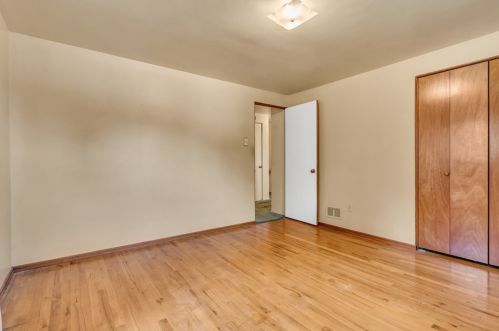 699 Fruithurst Dr, Pittsburgh PA 15228-2534 exterior