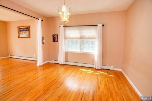 218 Manhattan Ter, Dumont NJ  07628-2234 exterior